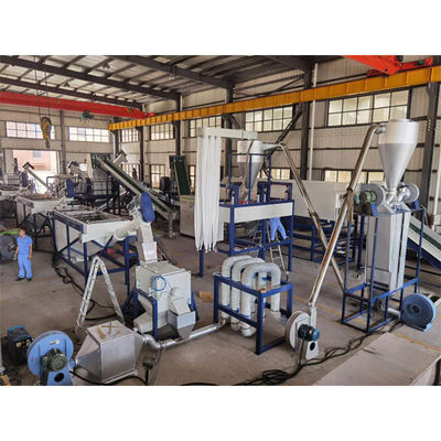 Evcil hayvan şişeleri geri dönüşüm makinesi 500kg/H - 6000kg/H Plastik geri dönüşüm granulatör makinesi