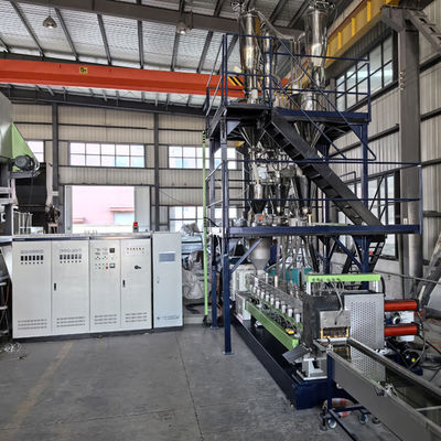 Ko Rotasyon Çift Makara Ekstrüder Plastik Pelletizing Makines For Compounding And Modifying